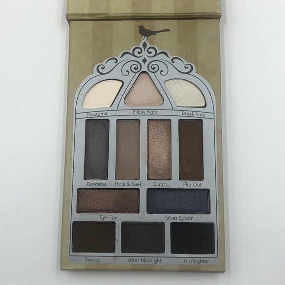 **Pretty Vulgar Nightingale Palette - Picture 3 of 3